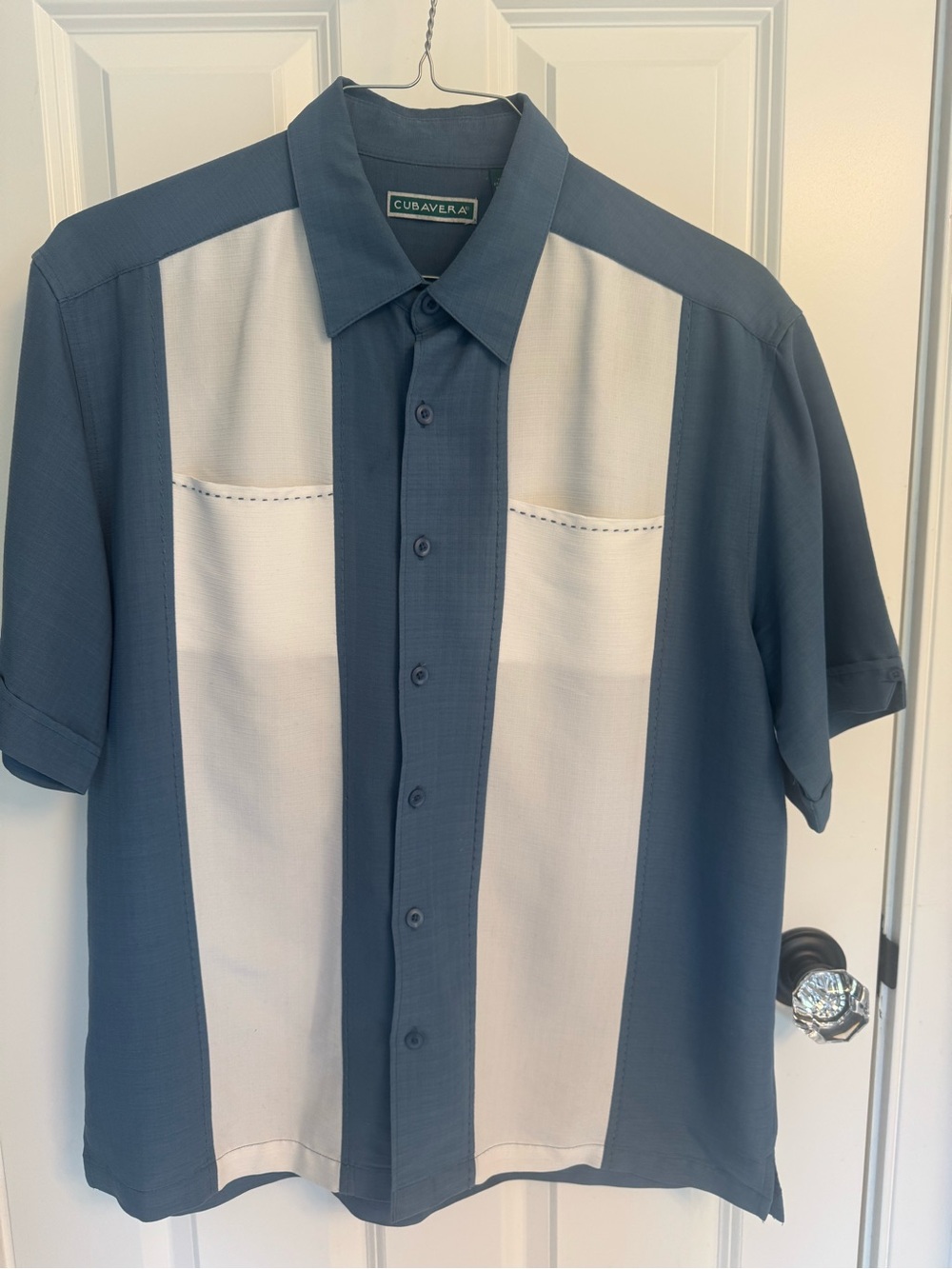 Cubavera Men’s Two-Tone Short Sleeve Camp Shirt - Blue & White size L